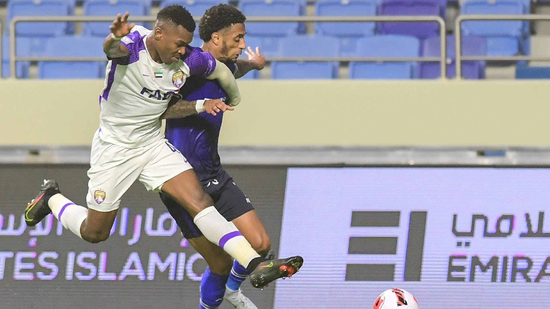 صورة بعنوان: الجولة 24 من دوري أدنوك.. الإمارات للأولى والشارقة يؤمن الوصافة 