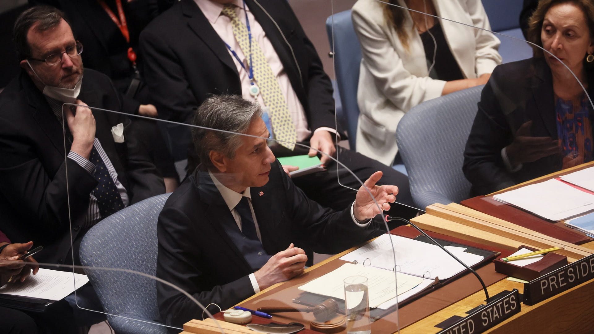 صورة بعنوان: بلينكن يتهم روسيا باستخدام الغذاء سلاحاً في أوكرانيا 