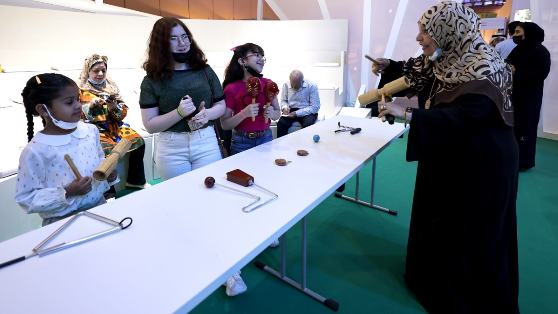 صورة بعنوان: مجلس شؤون الأسرة بالشارقة يستعرض إيقاعات الموسيقى في الشعر العربي 