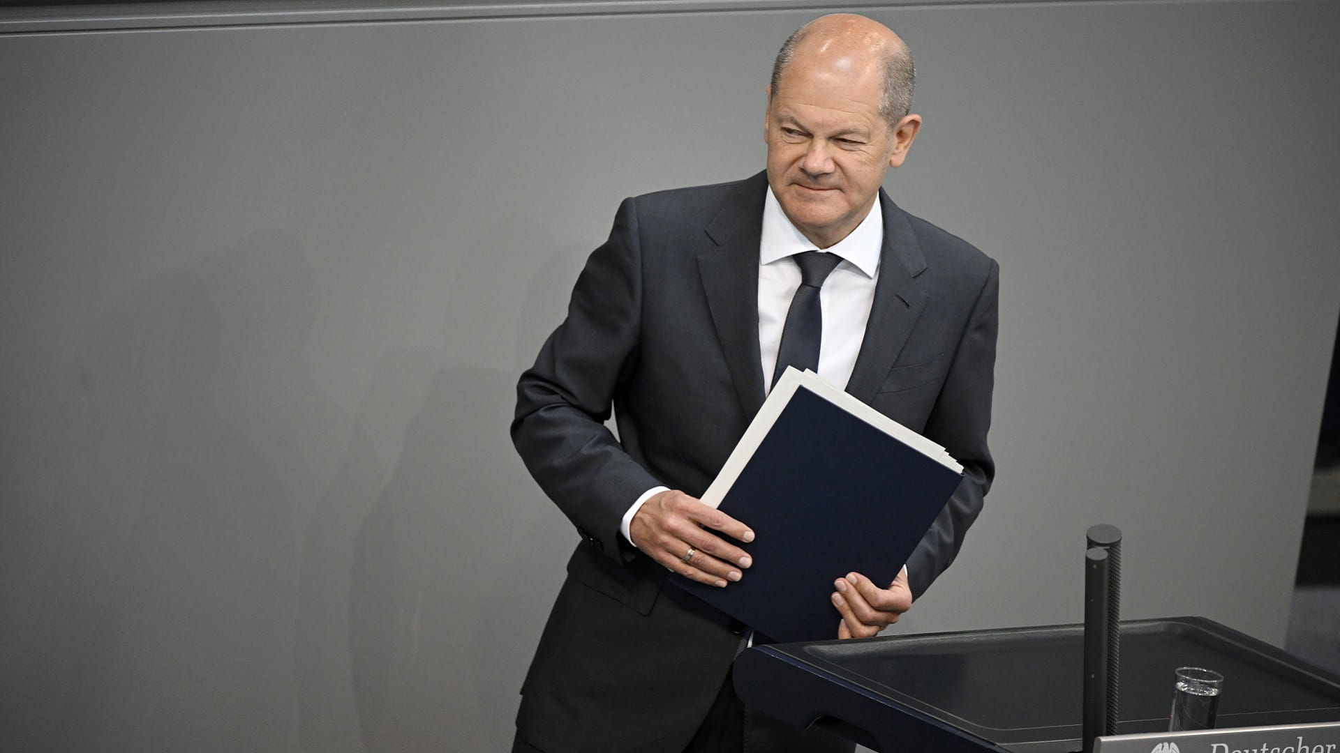 Image for the title: Scholz: 'No shortcuts' to Ukraine EU membership 