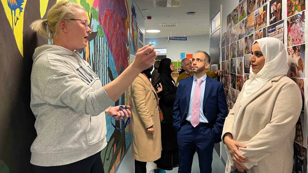 صورة بعنوان: "الشارقة للتعليم" يطلع على التجربة التعليمية في فنلندا  