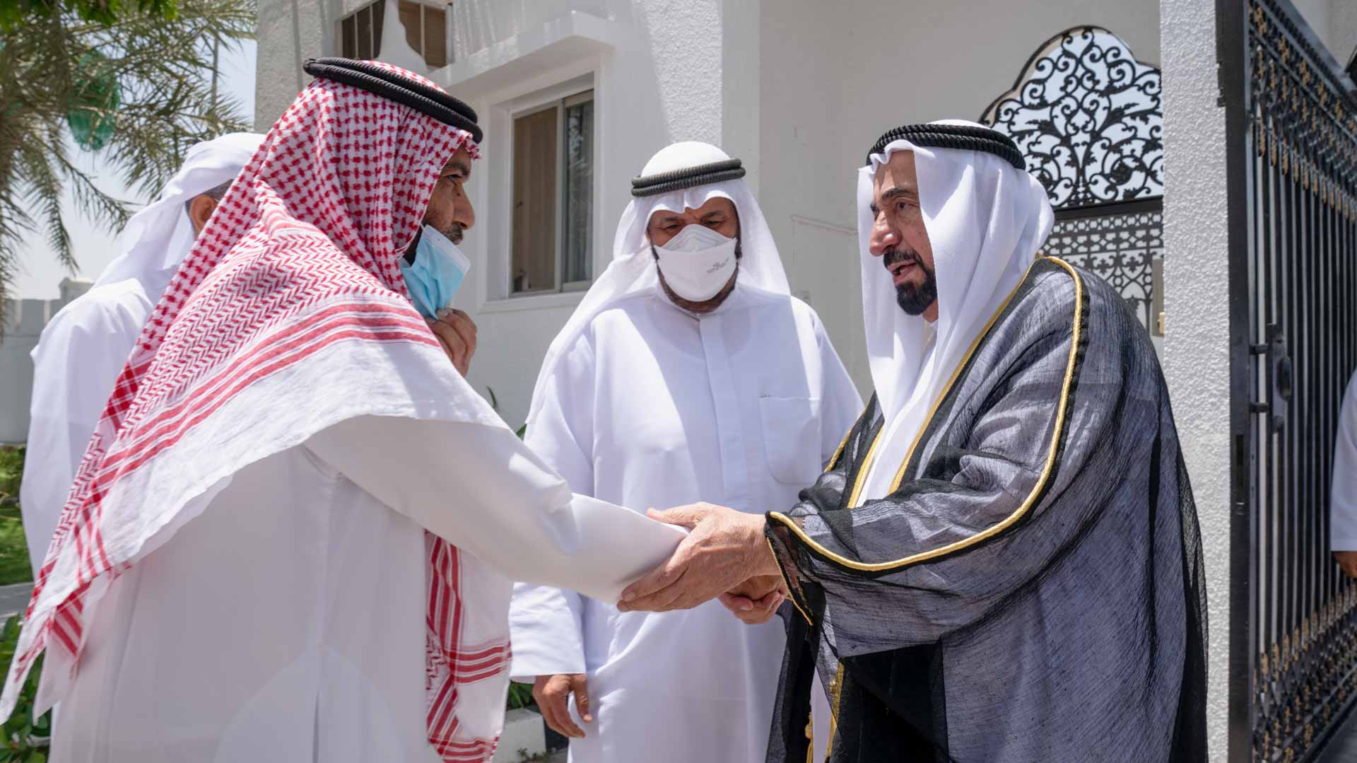 Image for the title: Sharjah Ruler offers condolences on death of Hana Al Qasimi 