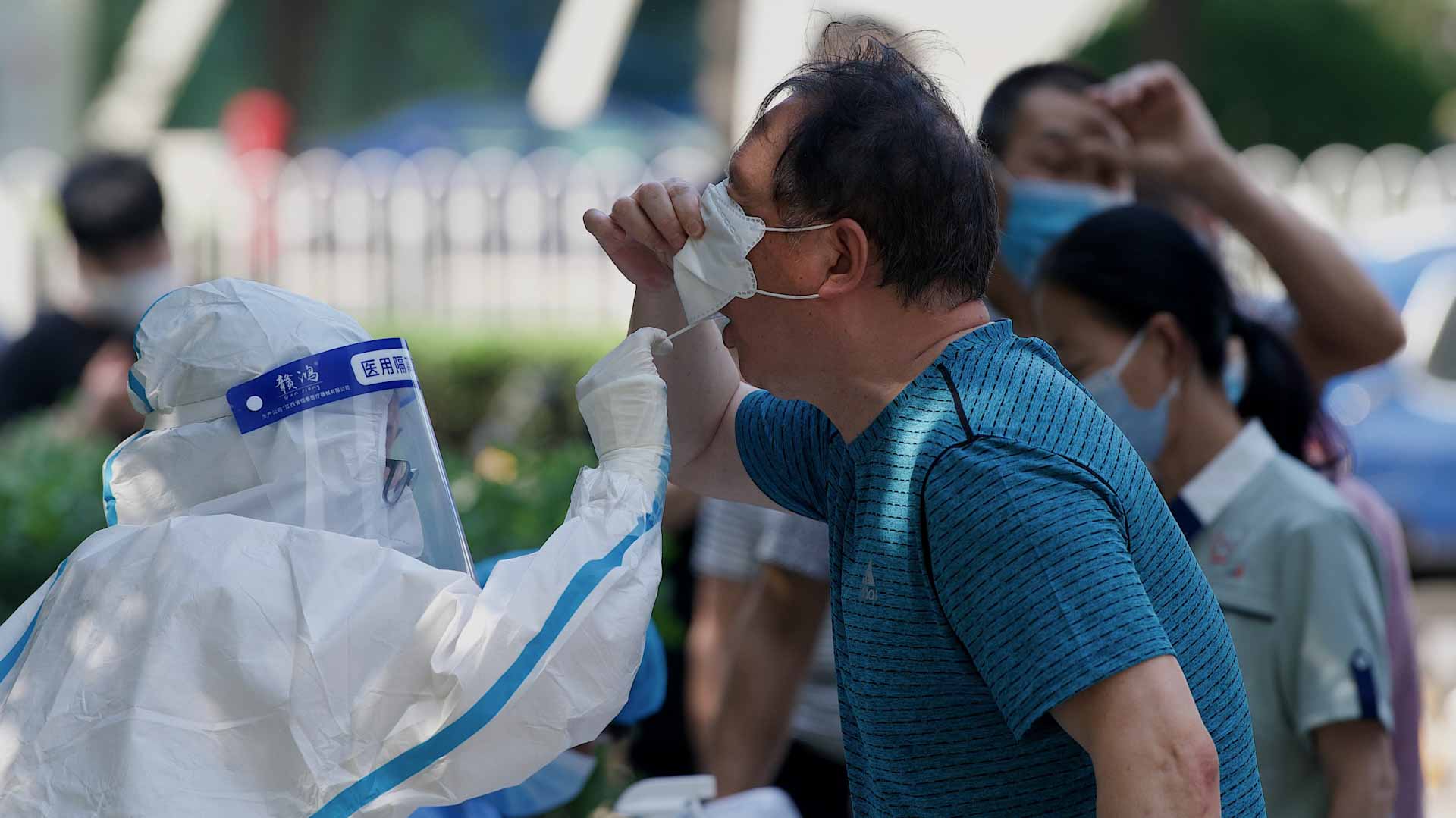 Image for the title: Chinese province of nearly 100 mn to Covid test every two days 