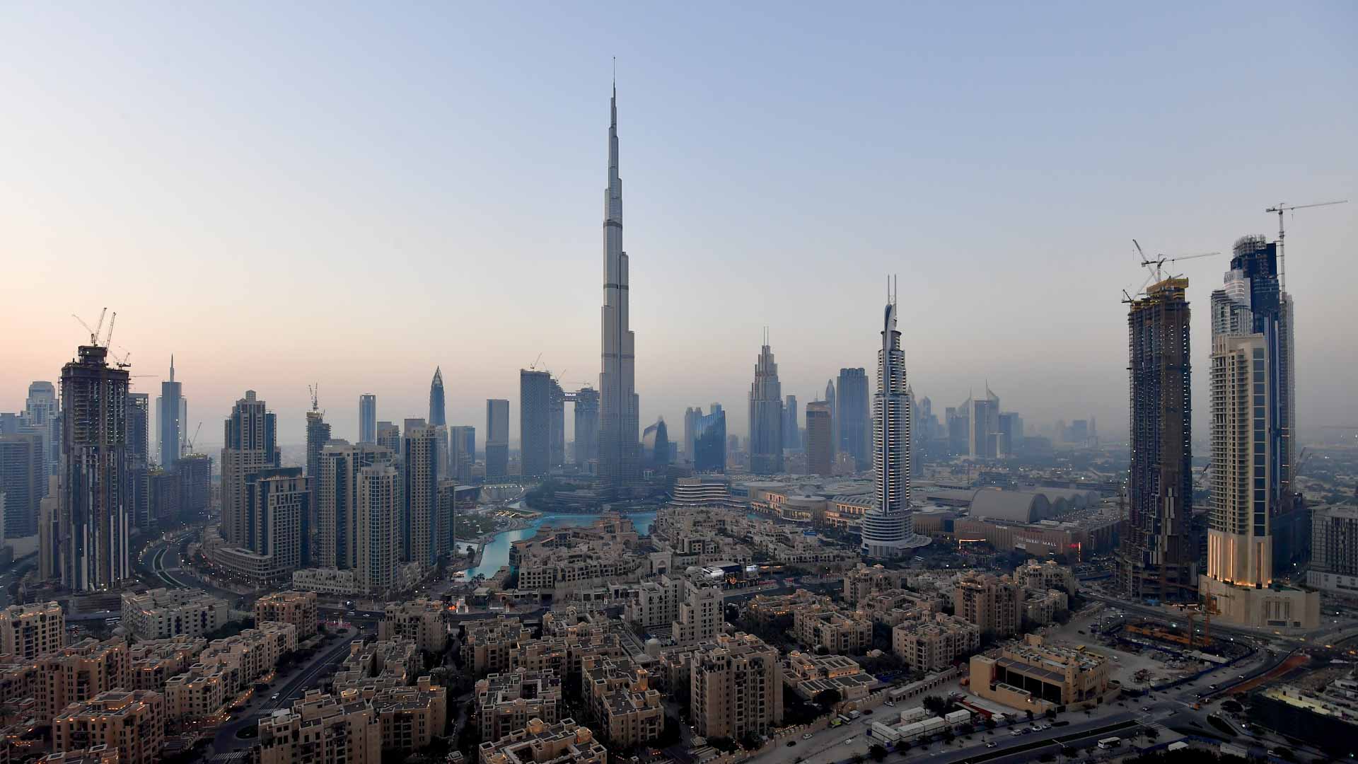 Image for the title: Net foreign investments in local shares total AED15.5bn since 2022 