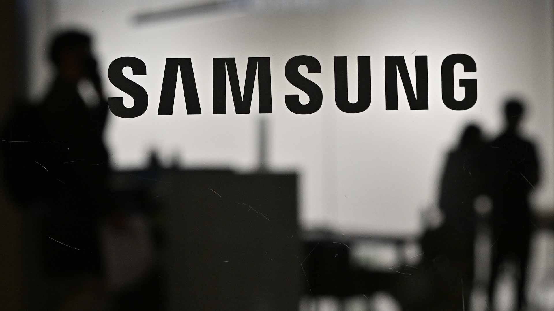 Image for the title: Samsung commits $356 bn in investments with 80,000 new jobs 