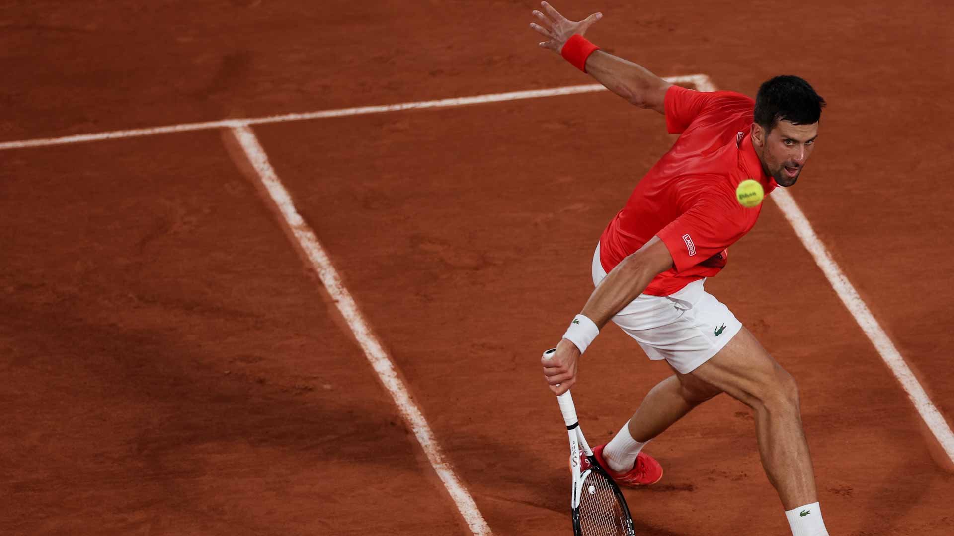 صورة بعنوان: الصربي ديوكوفيتش يتأهل إلى الدور الثاني في رولان جاروس 