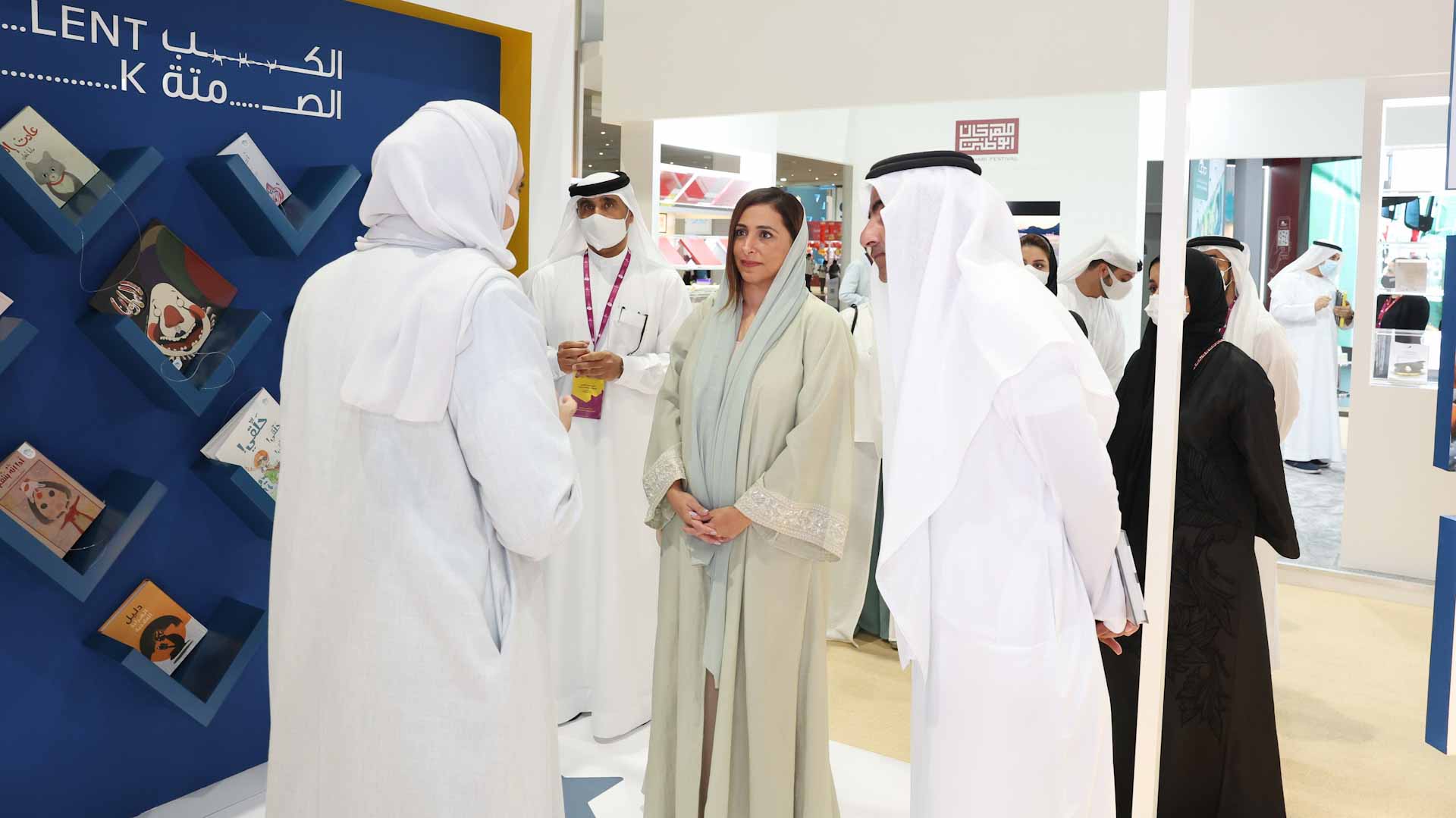 صورة بعنوان: "الإماراتي لكتب اليافعين" يروي تأثير الكتب على حياة اللاجئين 