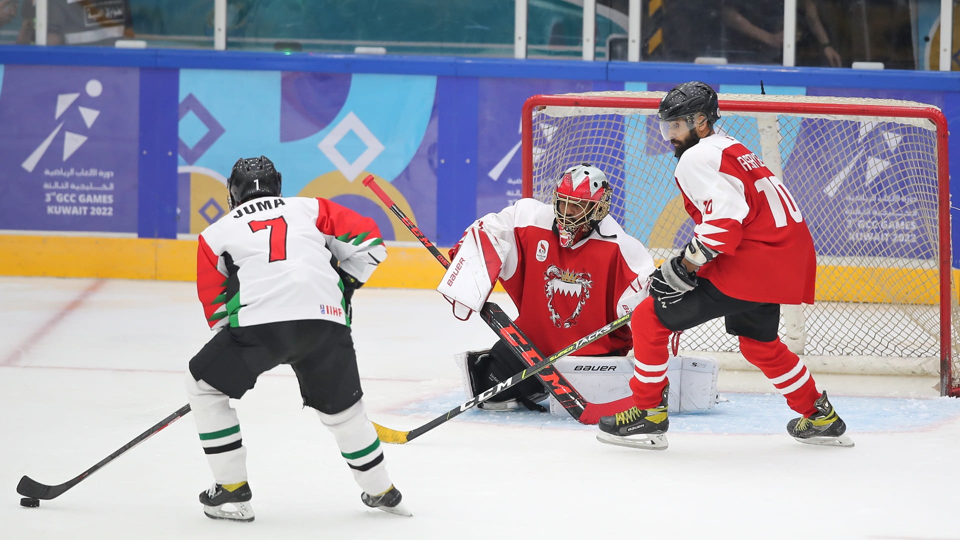صورة بعنوان: منتخب الإمارات يحرز ذهبية هوكي الجليد في الدورة الخليجية بالكويت 