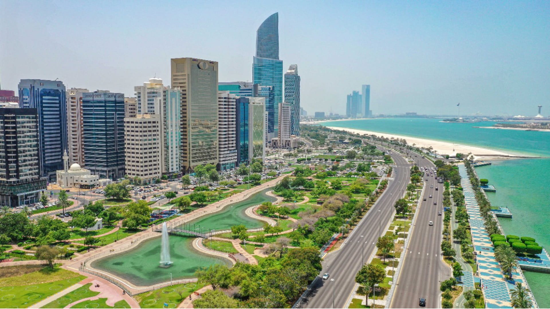 صورة بعنوان: أبوظبي الأولى عالمياً كأقل عاصمة ازدحاماً للعام 2021 