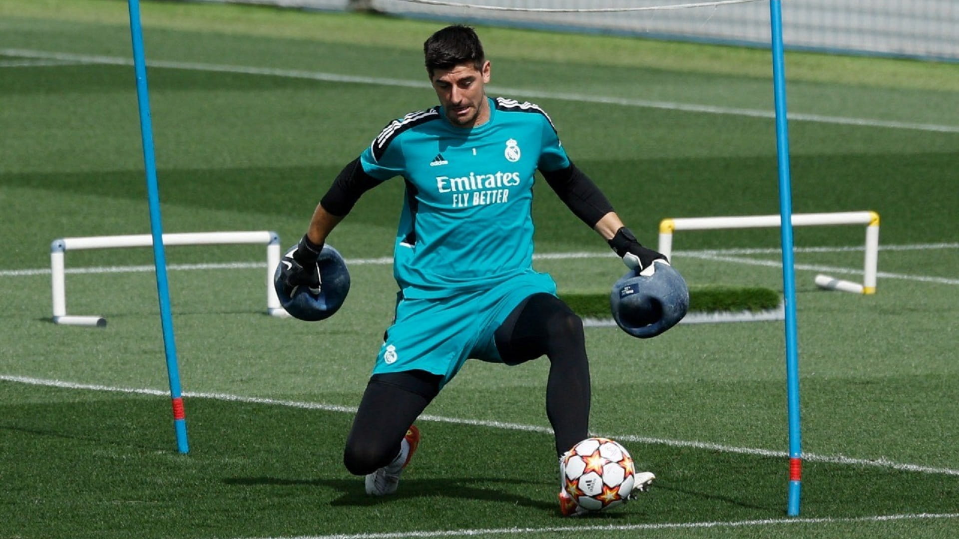 صورة بعنوان: حارس الريال يؤكد جاهزيته للتصدي لركلات الترجيح بنهائي الأبطال  