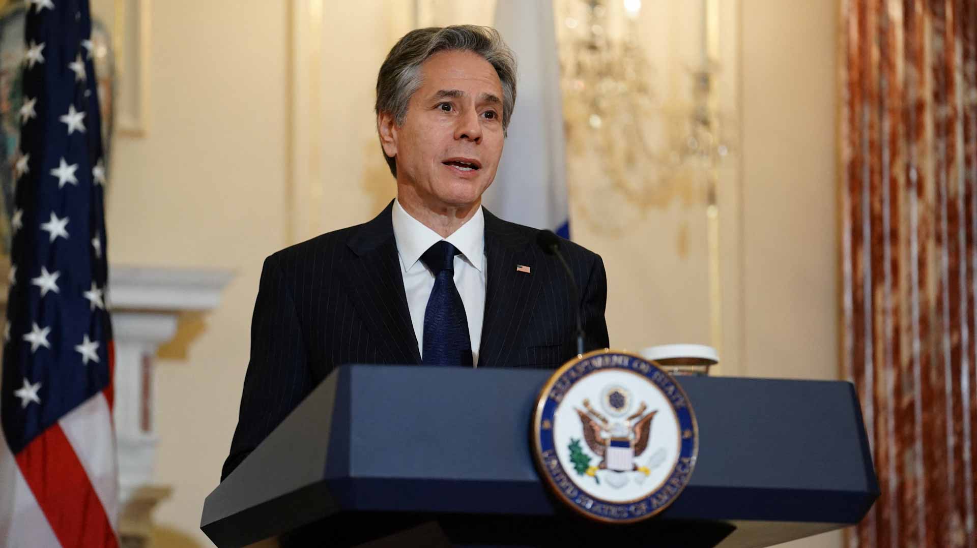 صورة بعنوان: بلينكن يدين احتجاز إيران سفينتين ترفعان علم اليونان 