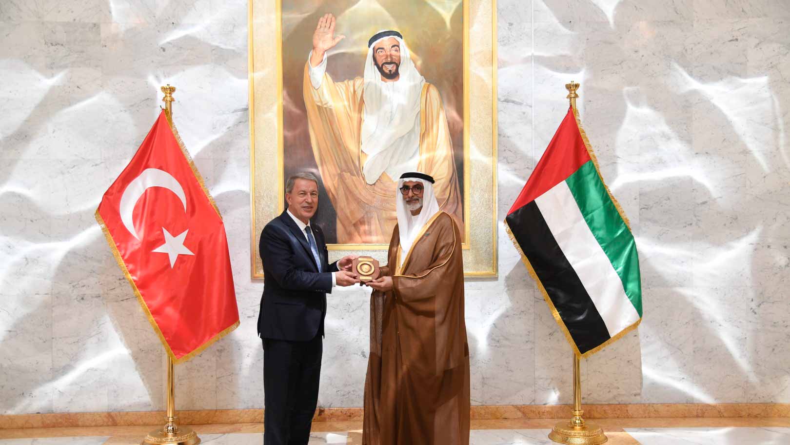 صورة بعنوان: البواردي يبحث تعزيز التعاون الدفاعي والعسكري مع تركيا  