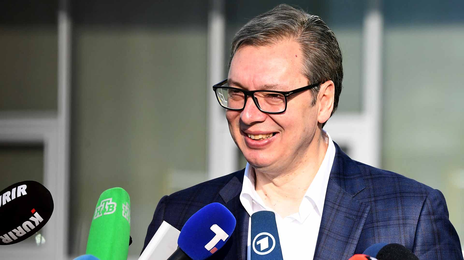 Image for the title: Serbia secures new gas deal with Russia 