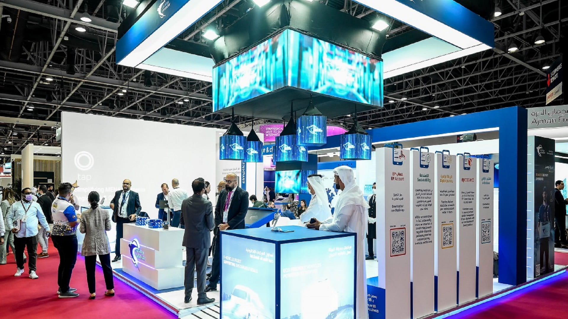 صورة بعنوان: "بريد الإمارات" يكشف عن خدماته الجديدة بـ"سيملس الشرق الأوسط 2022" 