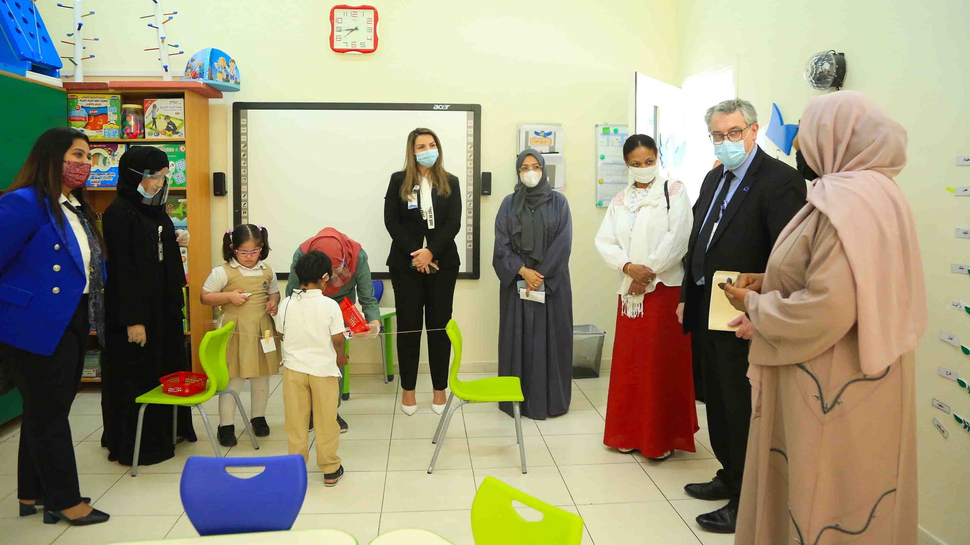 Image for the title: SCHS discusses developing cooperation with HCT in Sharjah 