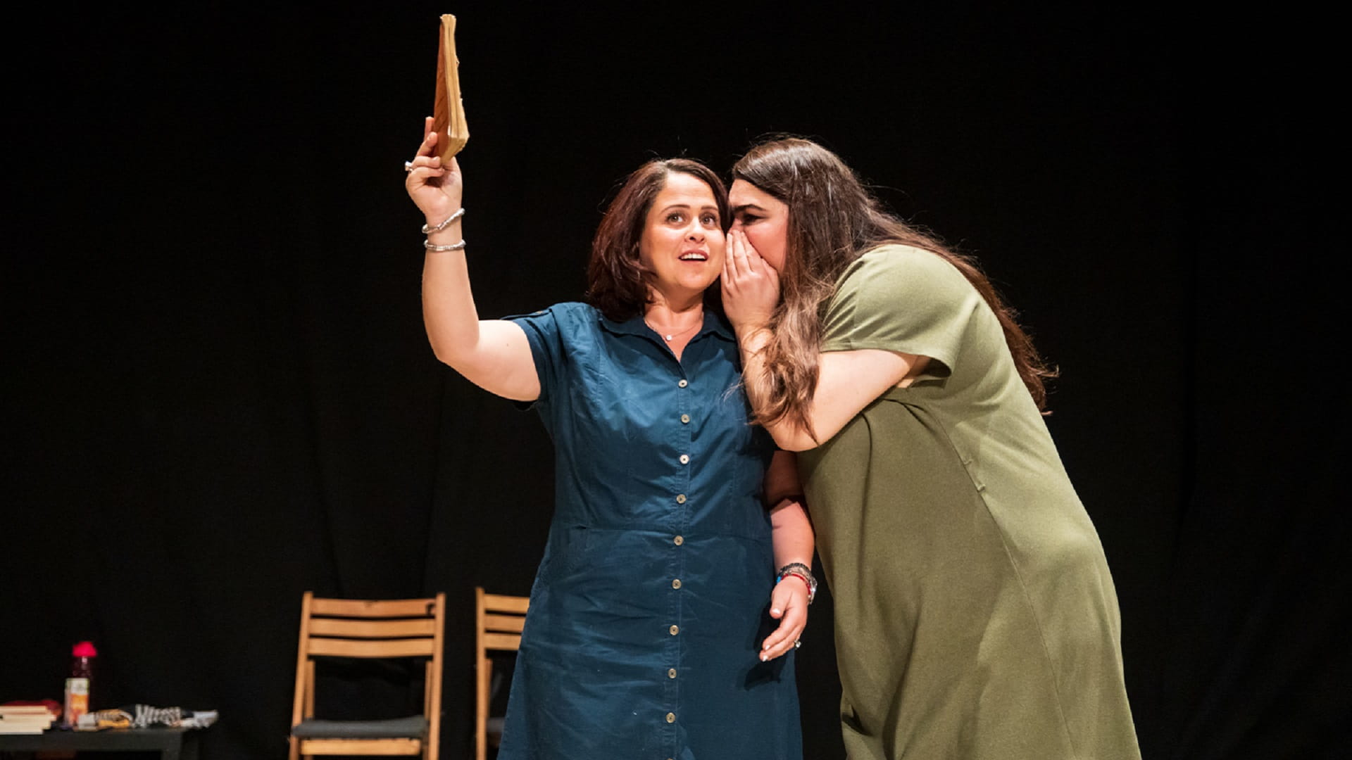 صورة بعنوان: "كل حاجة حلوة" تفتتح برنامج "عروض الشارقة" في 4 نوفمبر 