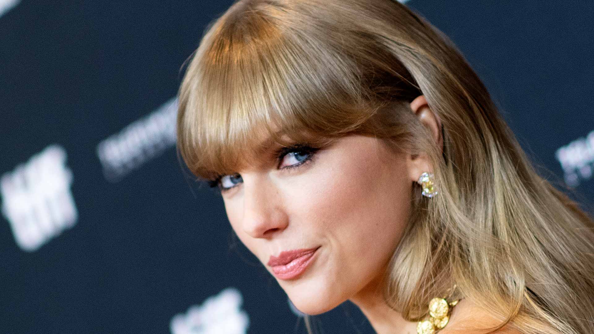 صورة بعنوان: في سابقة من نوعها...ألبوم تايلور سويفت الجديد يكتسح تصنيف بيلبورد 