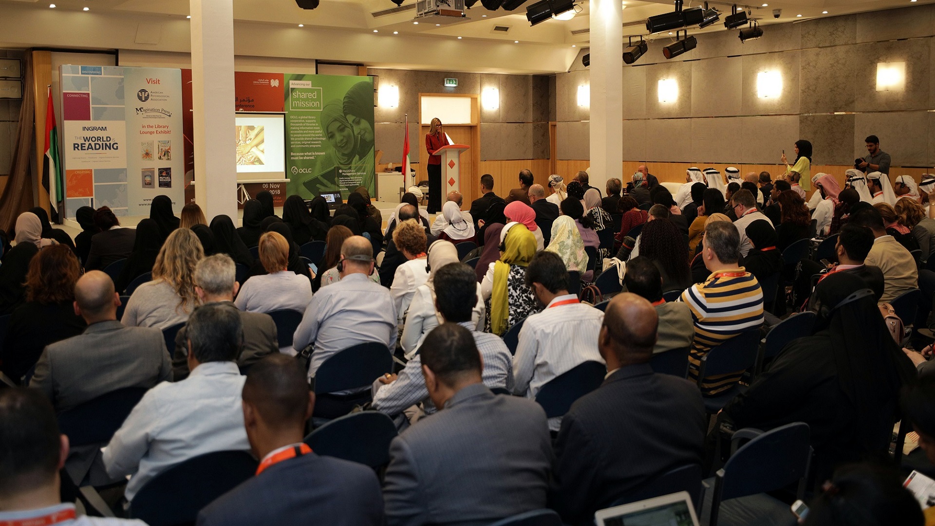 صورة بعنوان: "مؤتمر المكتبات"يجمع خبراء القطاع من جميع أنحاء العالم بدورته الـ9 