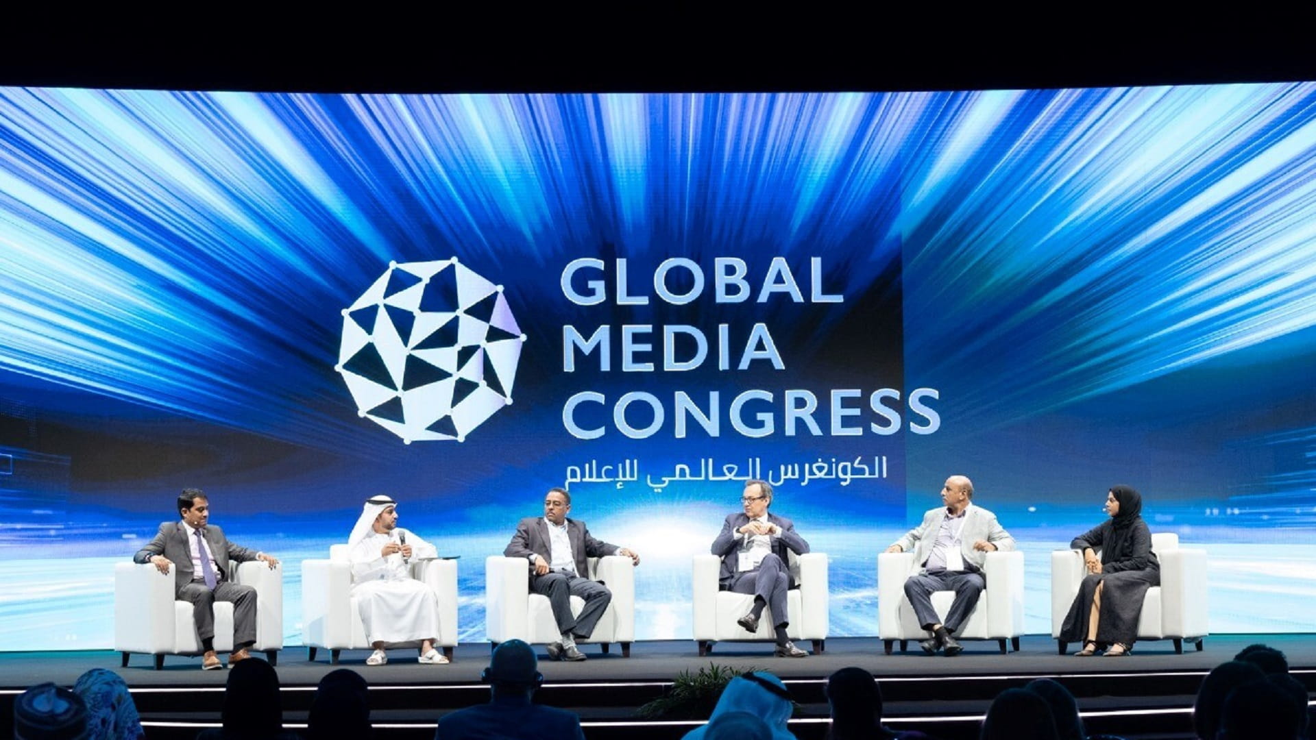 صورة بعنوان: "تنظيم الاتصالات والحكومة الرقمية" تختتم مشاركتها بكونغرس الإعلام 