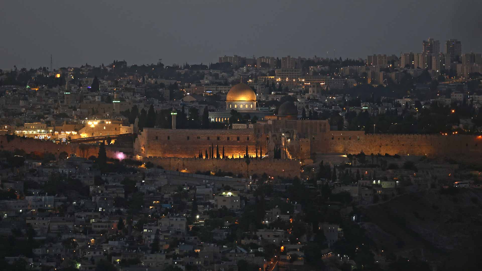 Image for the title: Israel lifts week-long closure after a conflict with Palestinians