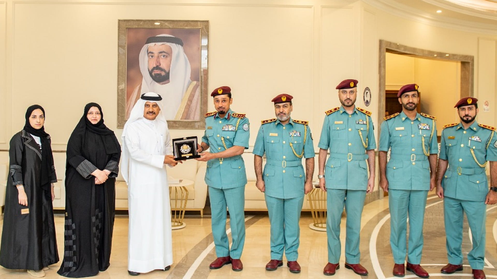 صورة بعنوان: وفد إدارة شرطة المنطقة الشرقية يزور "أكاديمية النقل البحري" 