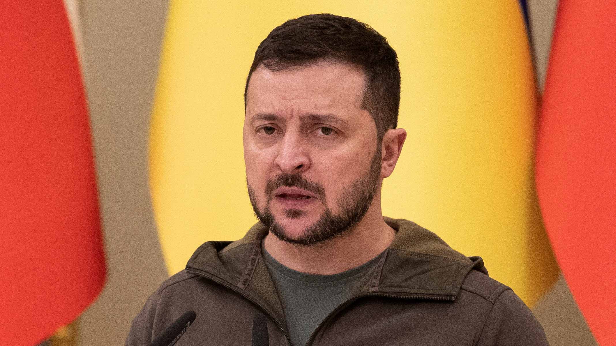 Image for the title: Ukraine warns of more Russian attacks on energy Infrast. 