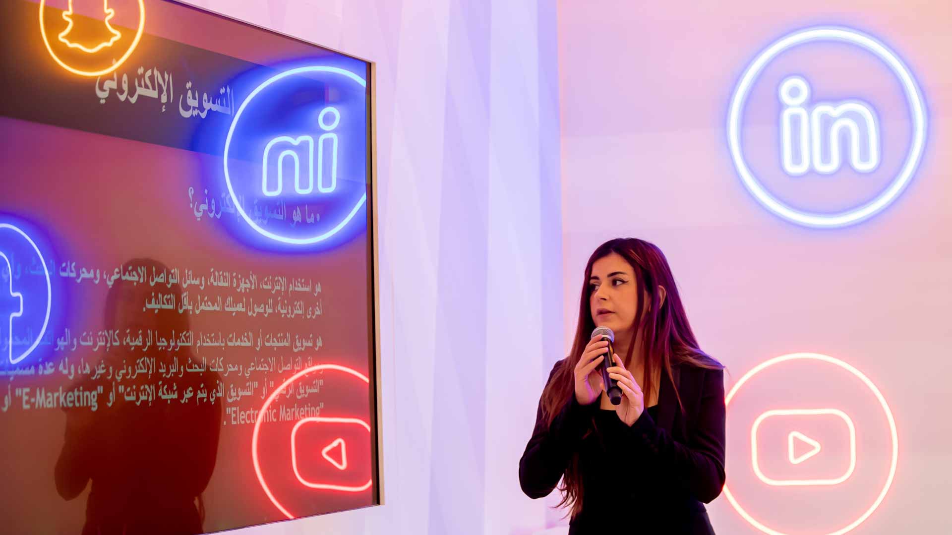 Image for the title: Entrepreneurs learn strategies to leverage platforms at SIBF 