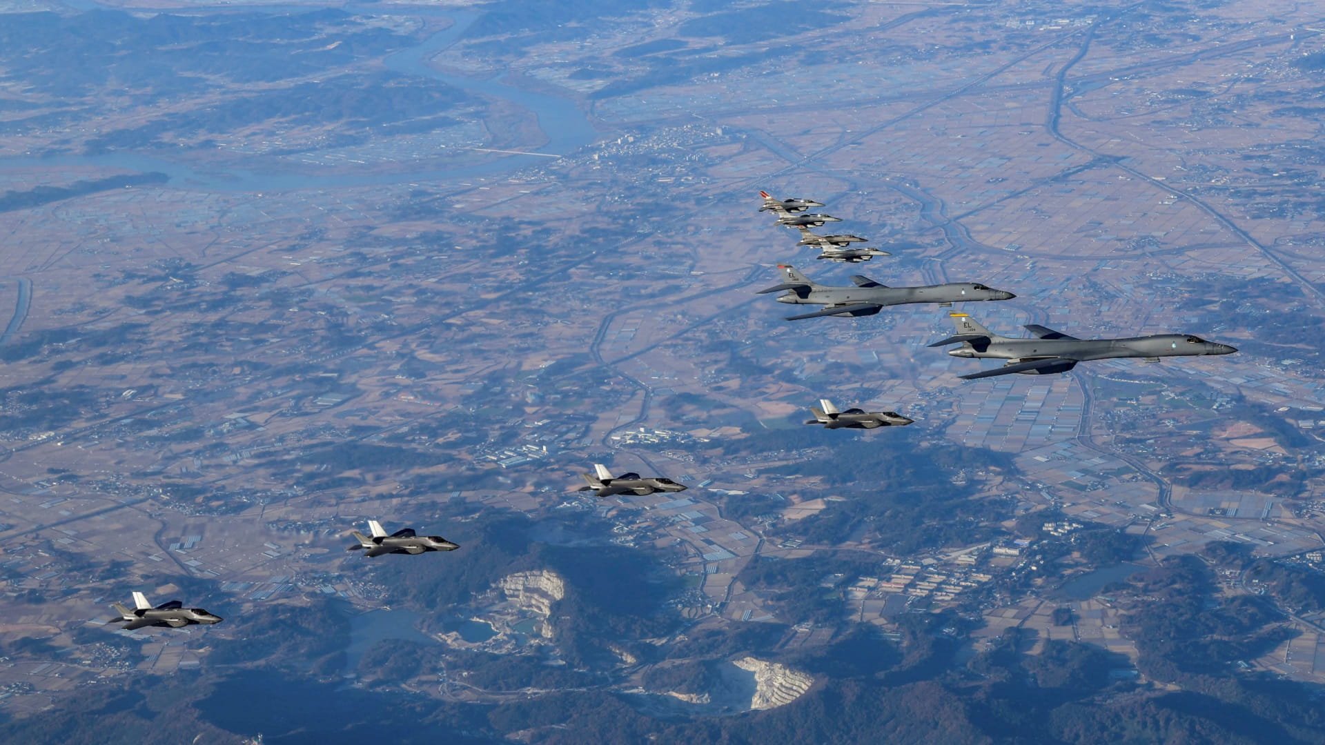 Image for the title: N. Korea vows 'overwhelming' response to US-South Korea war games 