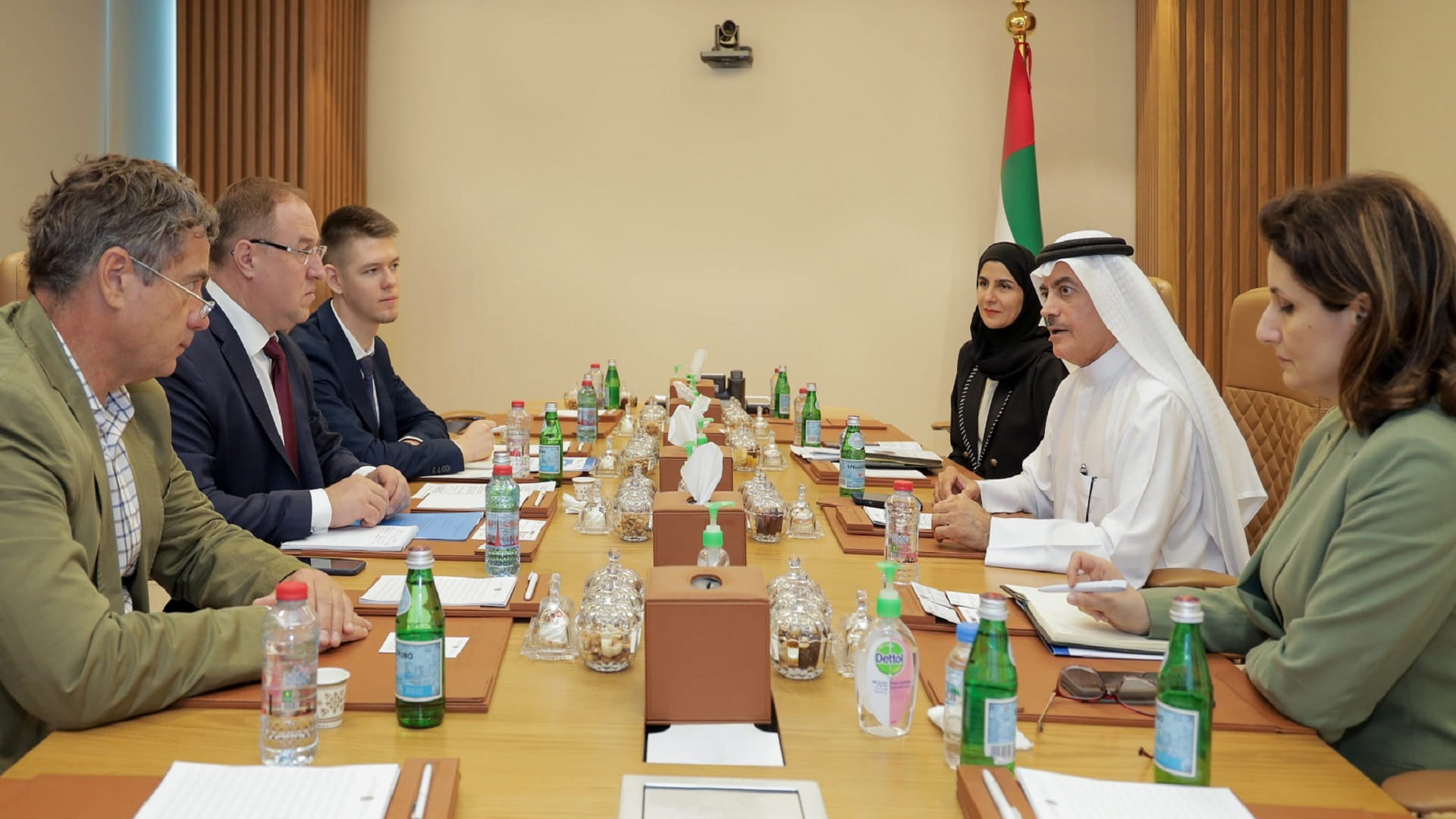 صورة بعنوان: "الصحة ووقاية المجتمع" تبحث التعاون في القطاع الدوائي مع روسيا 