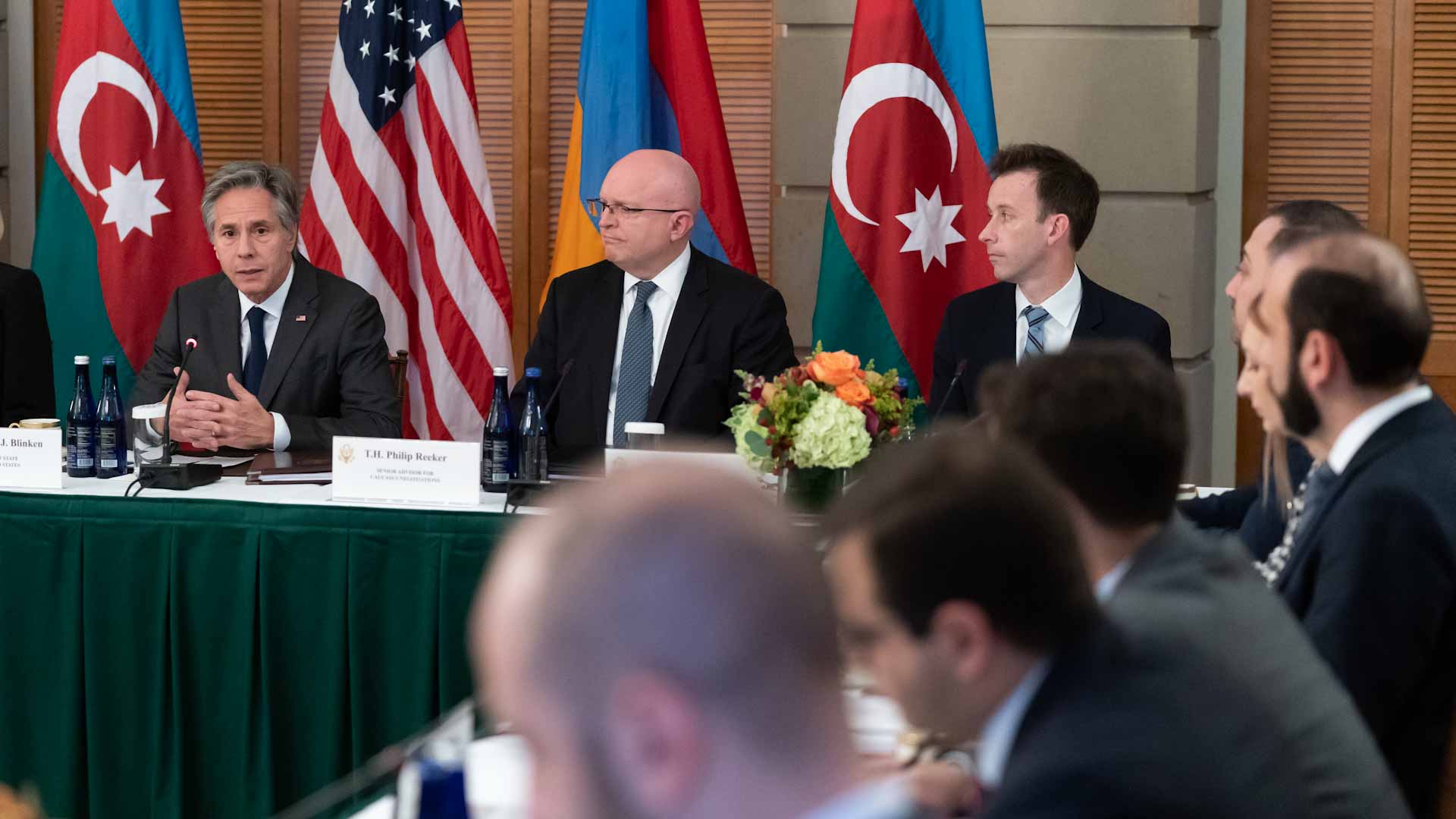 صورة بعنوان: بعد جولة عنف جديدة...أرمينيا وأذربيجان تعقدان جلسة محادثات بواشنطن 