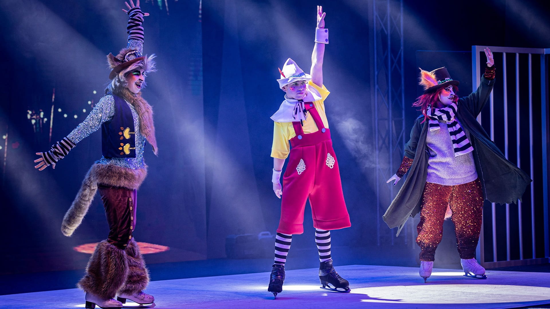 Image for the title: Audience mesmerised as they watch ‘Pinocchio on Ice’ at SIBF 2022 