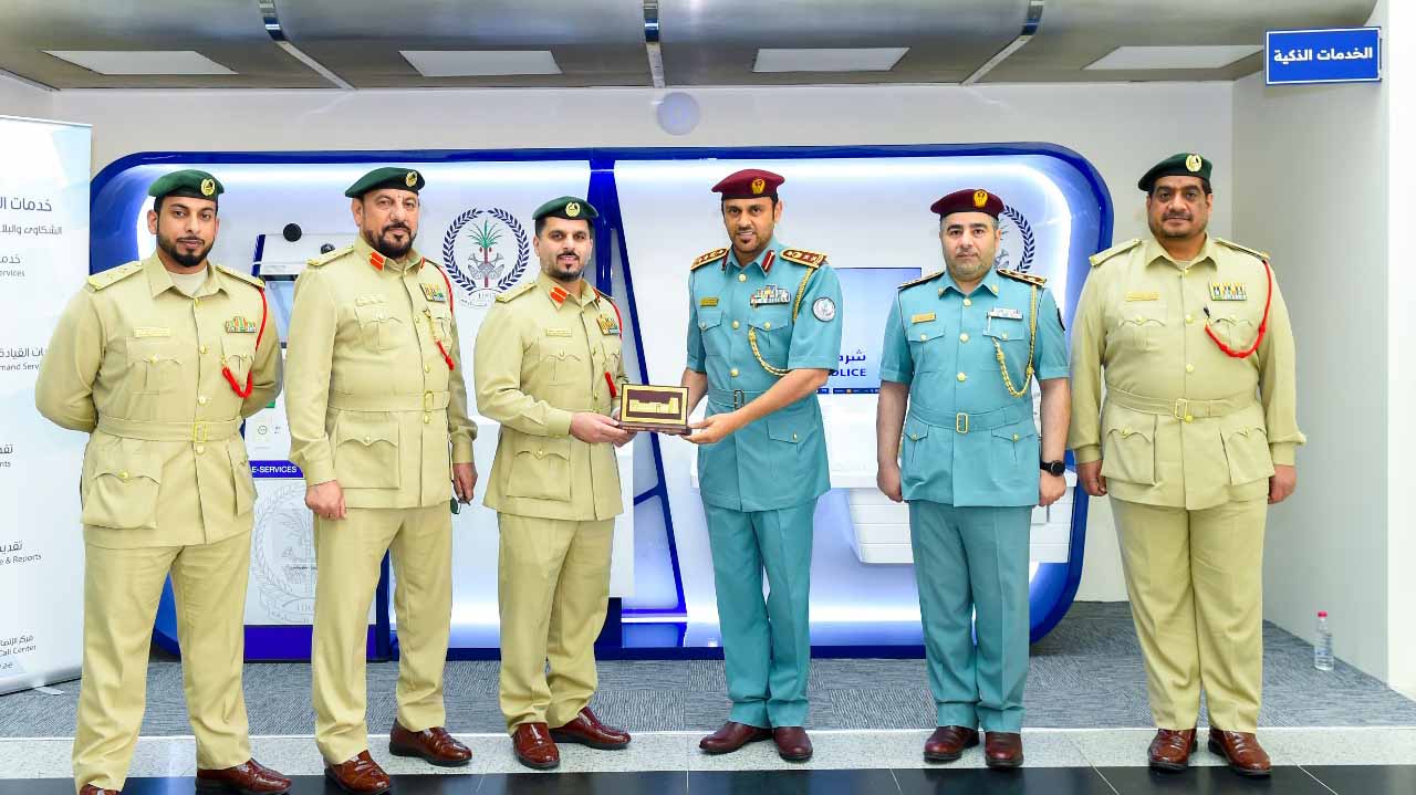 Image for the title: Sharjah Police receives a delegation from Dubai Police 