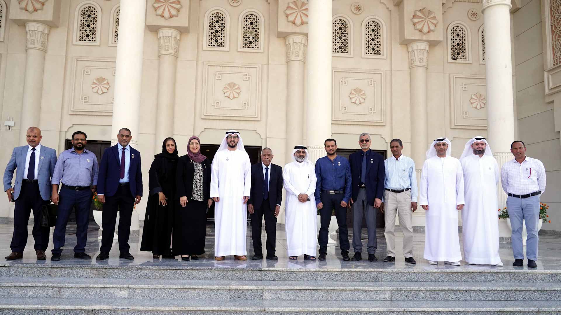 صورة بعنوان: جامعة الشارقة تستقبل شخصية العام الثقافية لـ "الشارقة للكتاب" 