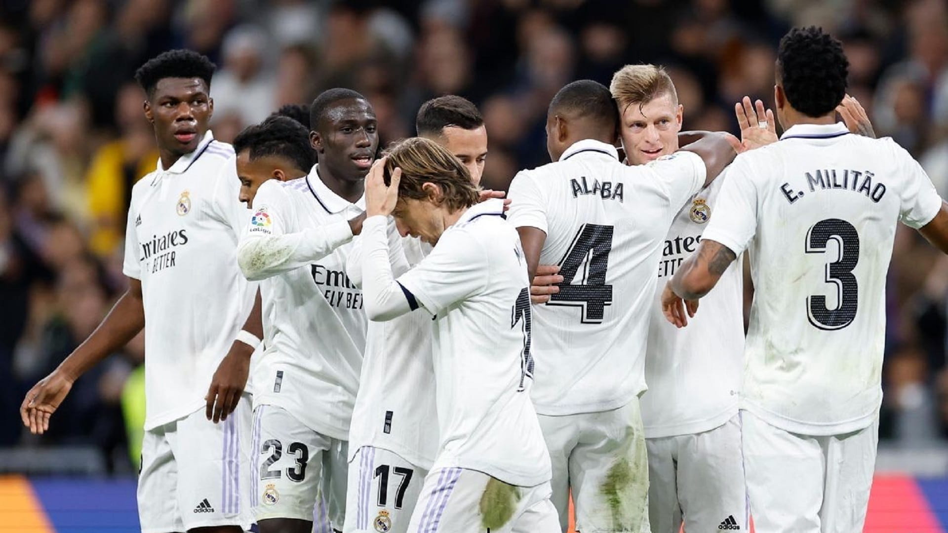 صورة بعنوان: ريال مدريد يضيق الخناق على برشلونة في الدوري الإسباني 