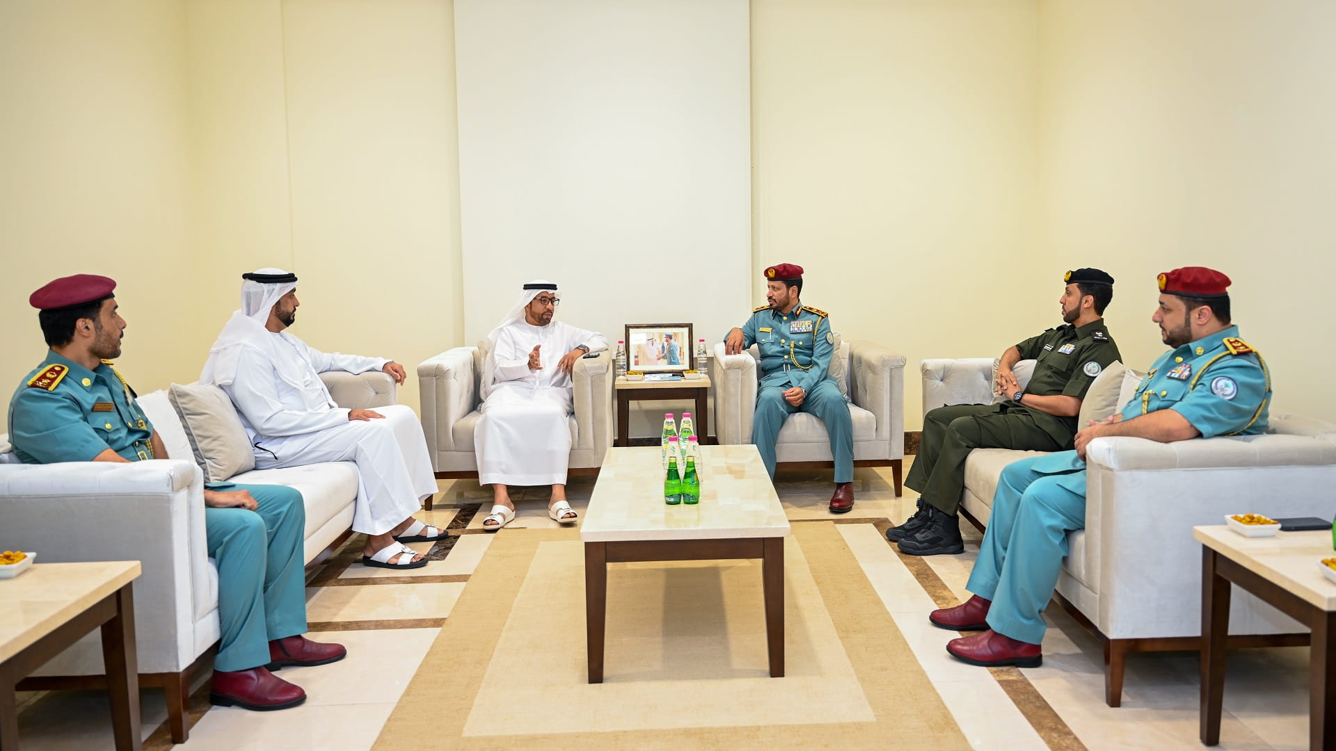 صورة بعنوان: اللواء الشامسي يستقبل رئيس اتحاد الإمارات للقوس والسهم 