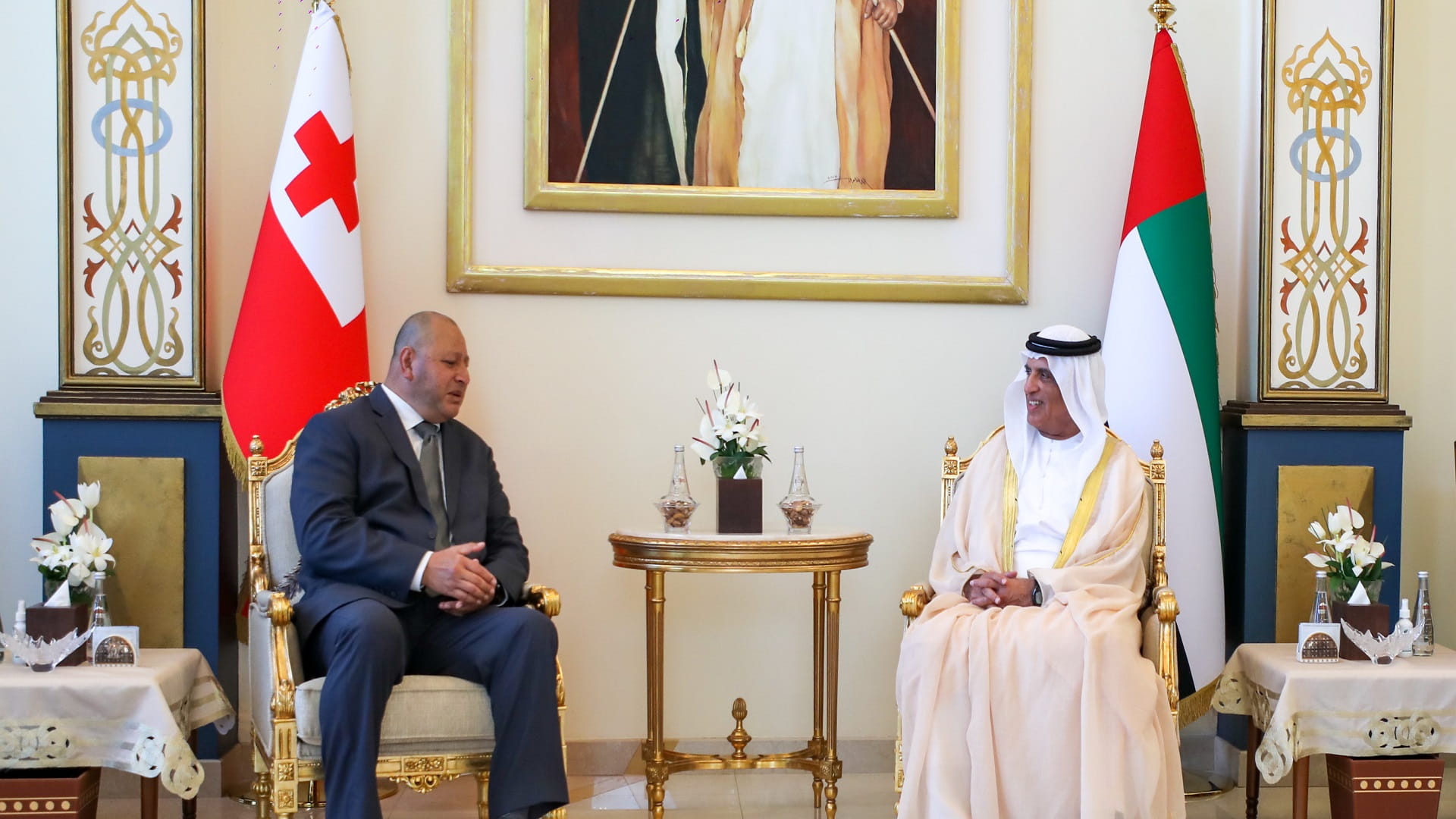 صورة بعنوان: حاكم رأس الخيمة يستقبل ملك تونغا 