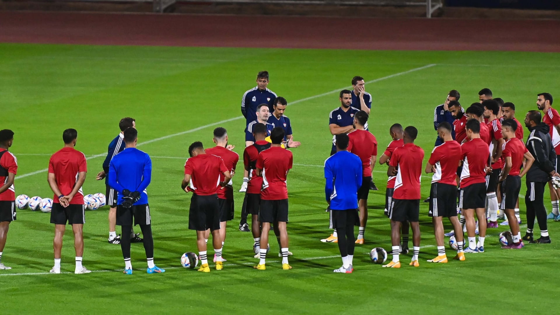 صورة بعنوان: غداً.. منتخبنا يواجه الأرجنتين ودياً على استاد محمد بن زايد 