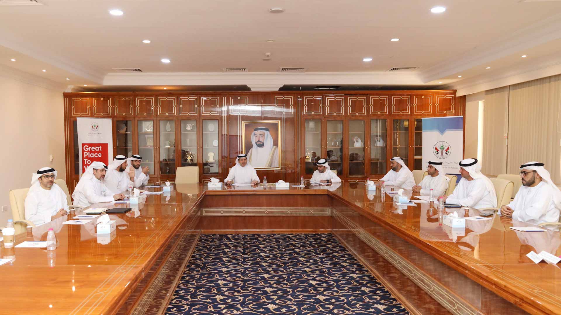 صورة بعنوان: كهرباء الشارقة و"الطاقة" تبحثان عدداً من المشروعات المستقبلية   