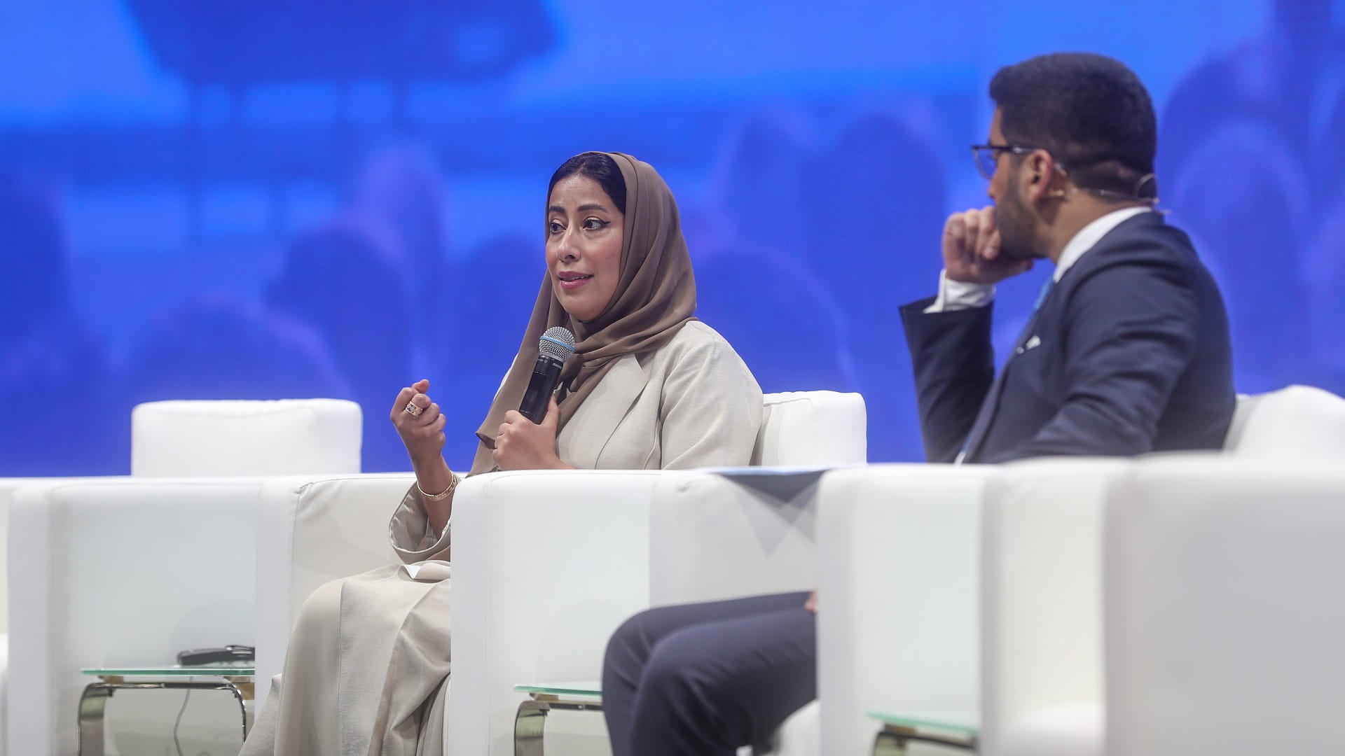 صورة بعنوان: منى المري: الكونغرس العالمي للإعلام منصة خلاقة للمواهب  