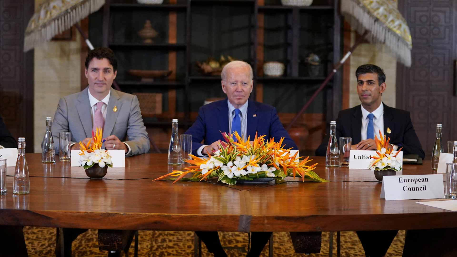 صورة بعنوان: مع سياسة الباب المفتوح...انفجار بولندا لم يكن بسبب صاروخ روسي 