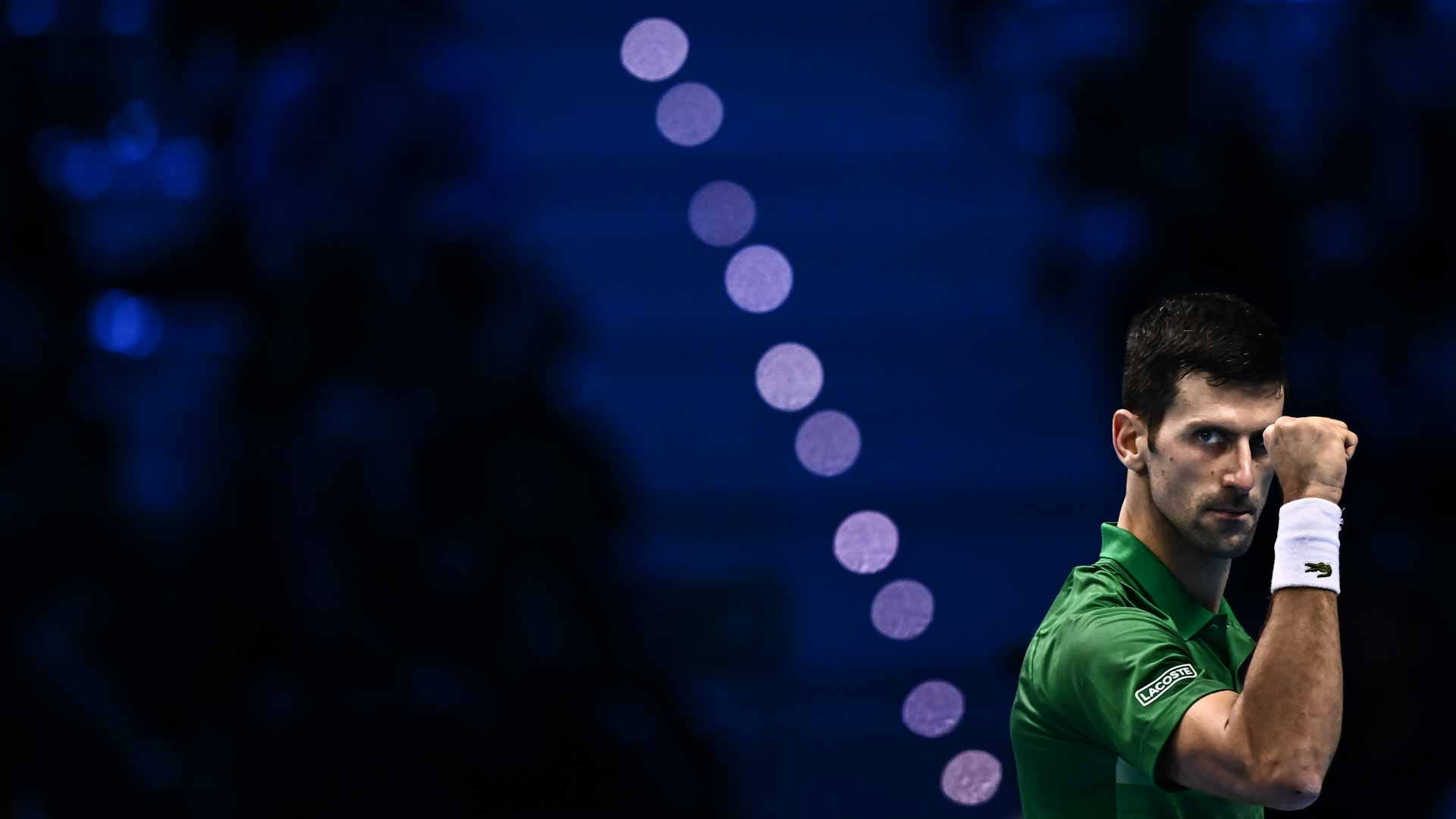 صورة بعنوان: الصربي ديوكوفيتش يتأهل إلى نصف نهائي البطولة الختامية للتنس 