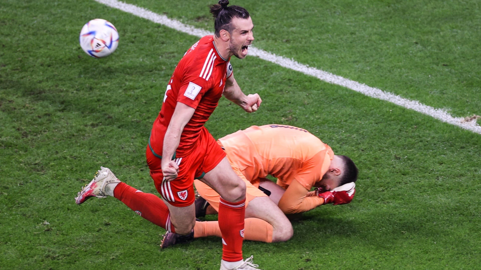 صورة بعنوان: جاريث بيل ينقذ ويلز من فخ الخسارة أمام أميركا في كأس العالم 