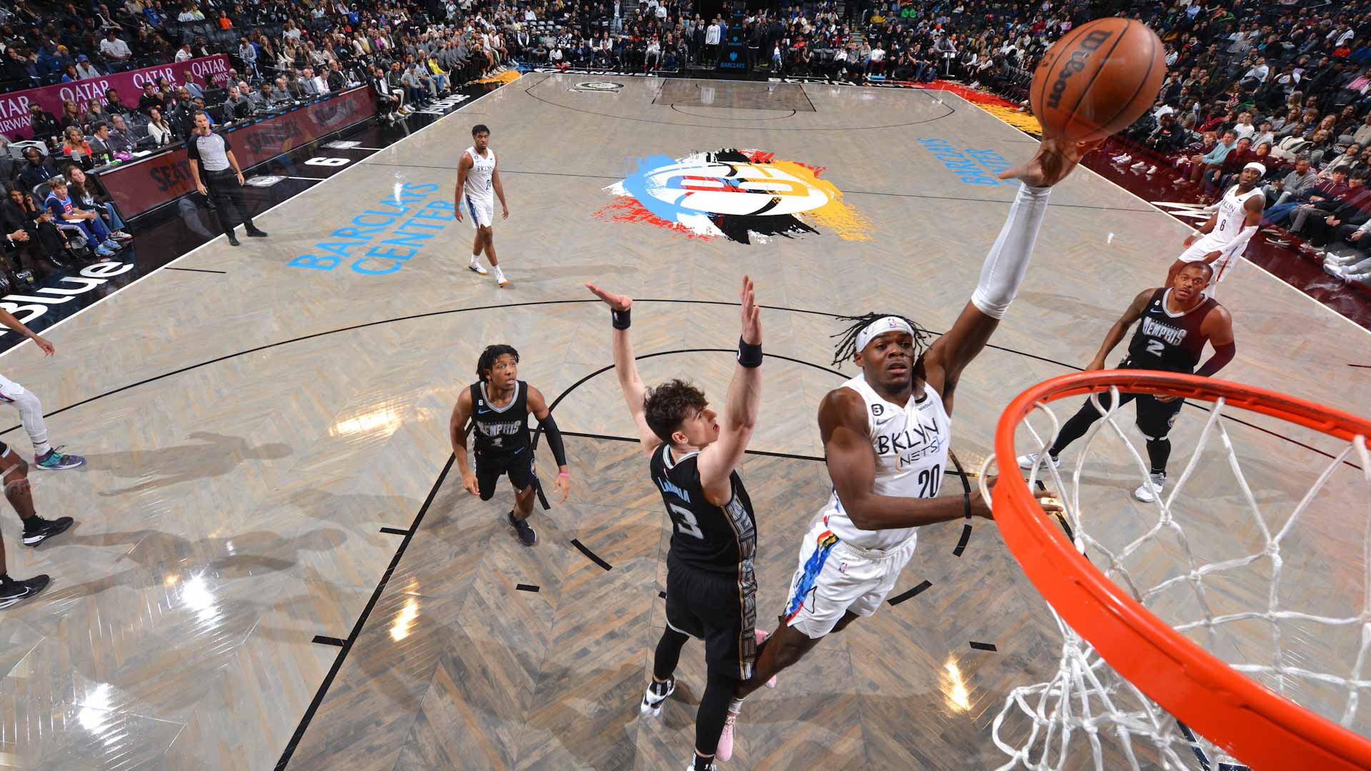 صورة بعنوان: كايري إرفينغ يقود بروكلين نتس للفوز على ممفيس في الـ NBA 