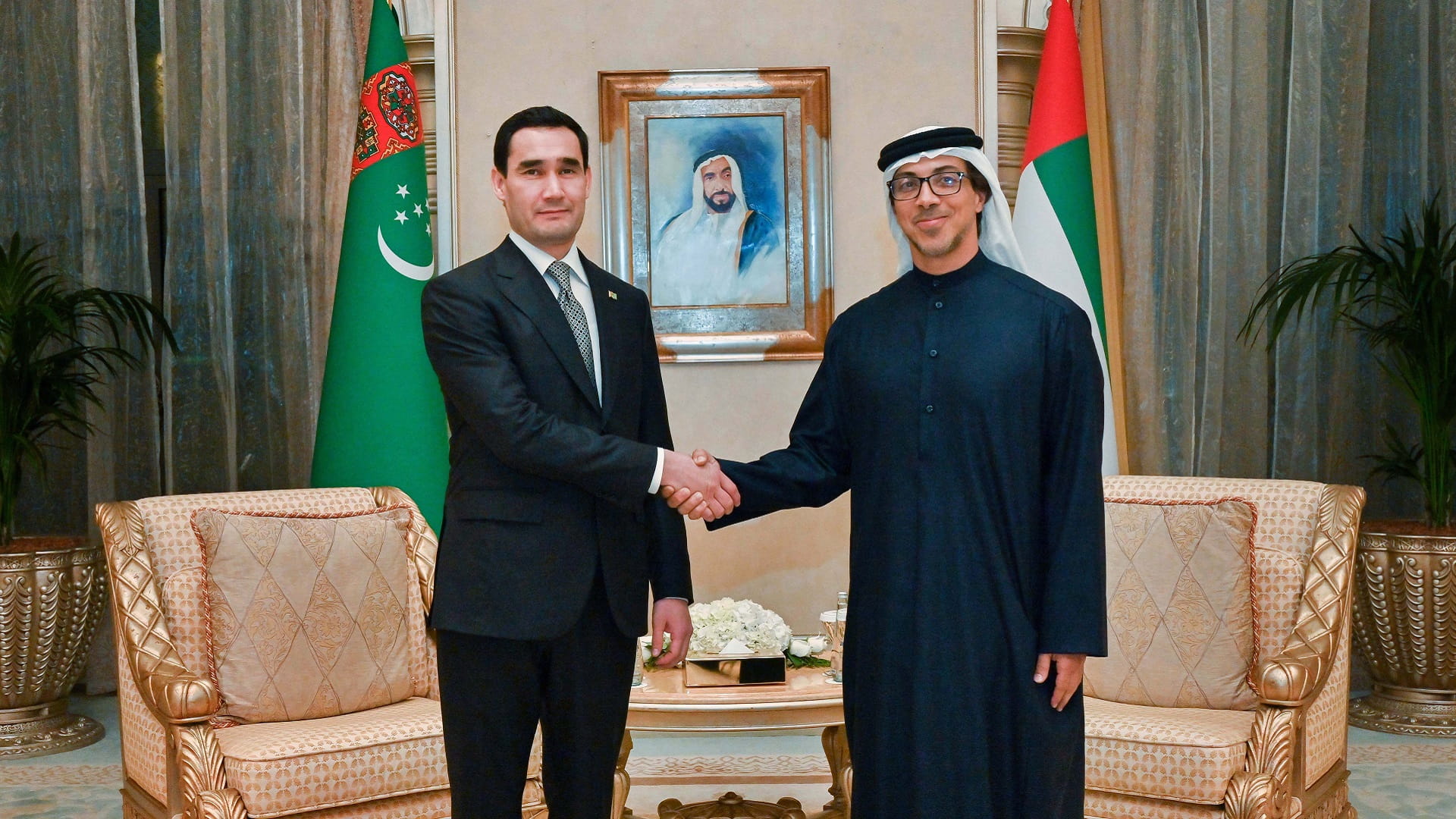 Image for the title: Mansour bin Zayed meets Turkmen President 