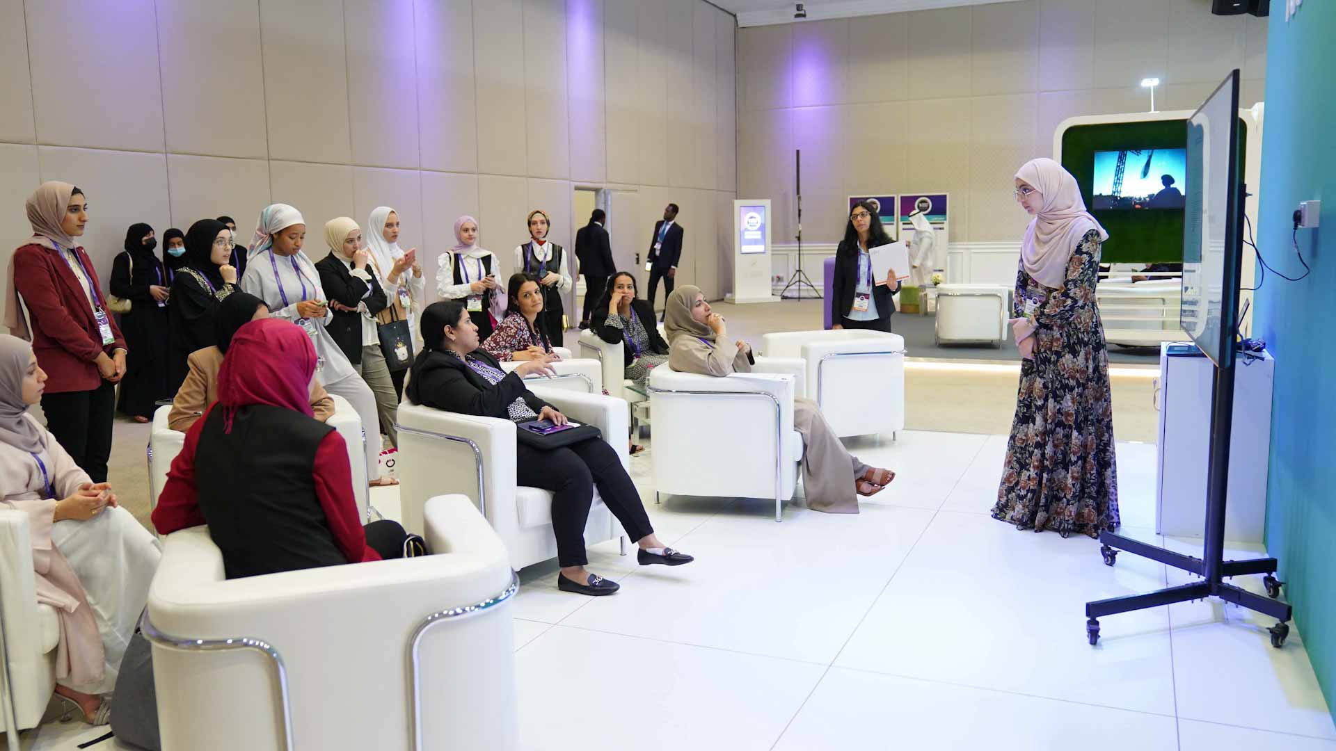 صورة بعنوان: الشباب يشاركون بأبحاثهم في المؤتمر الخليجي المشترك للسرطان 