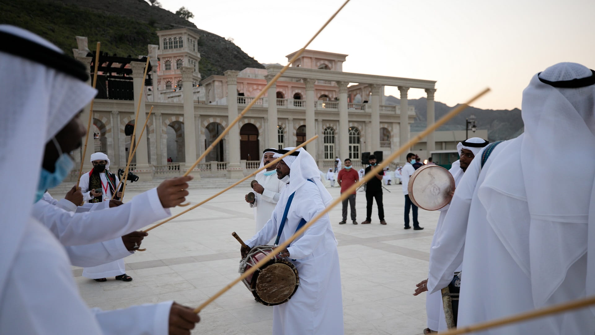 صورة بعنوان: خورفكان تروي قصة الإمارات في يومها الوطني 