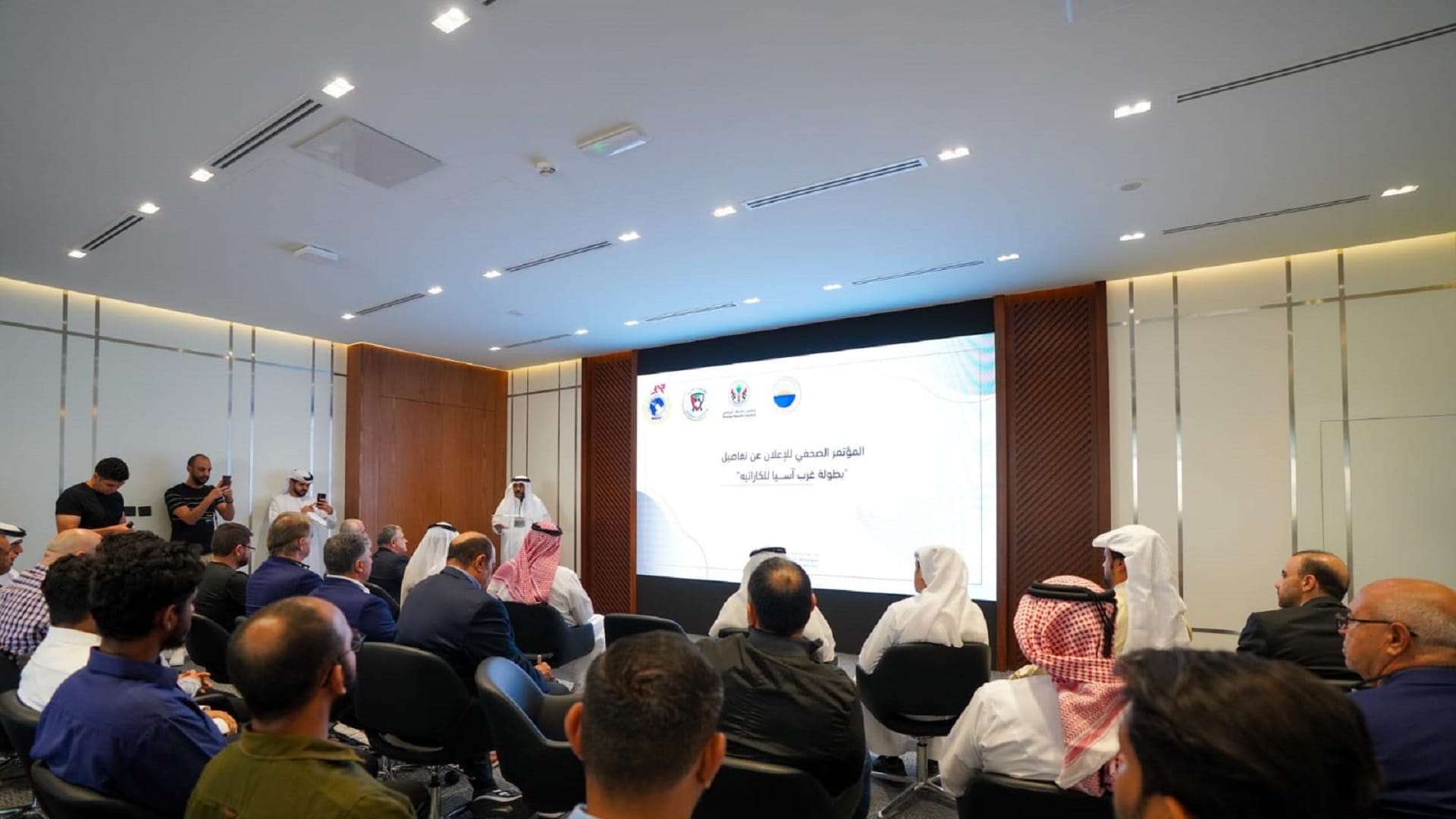 صورة بعنوان: 450 لاعباً ضمن افتتاح بطولة غرب آسيا للكاراتيه في الشارقة الجمعة 