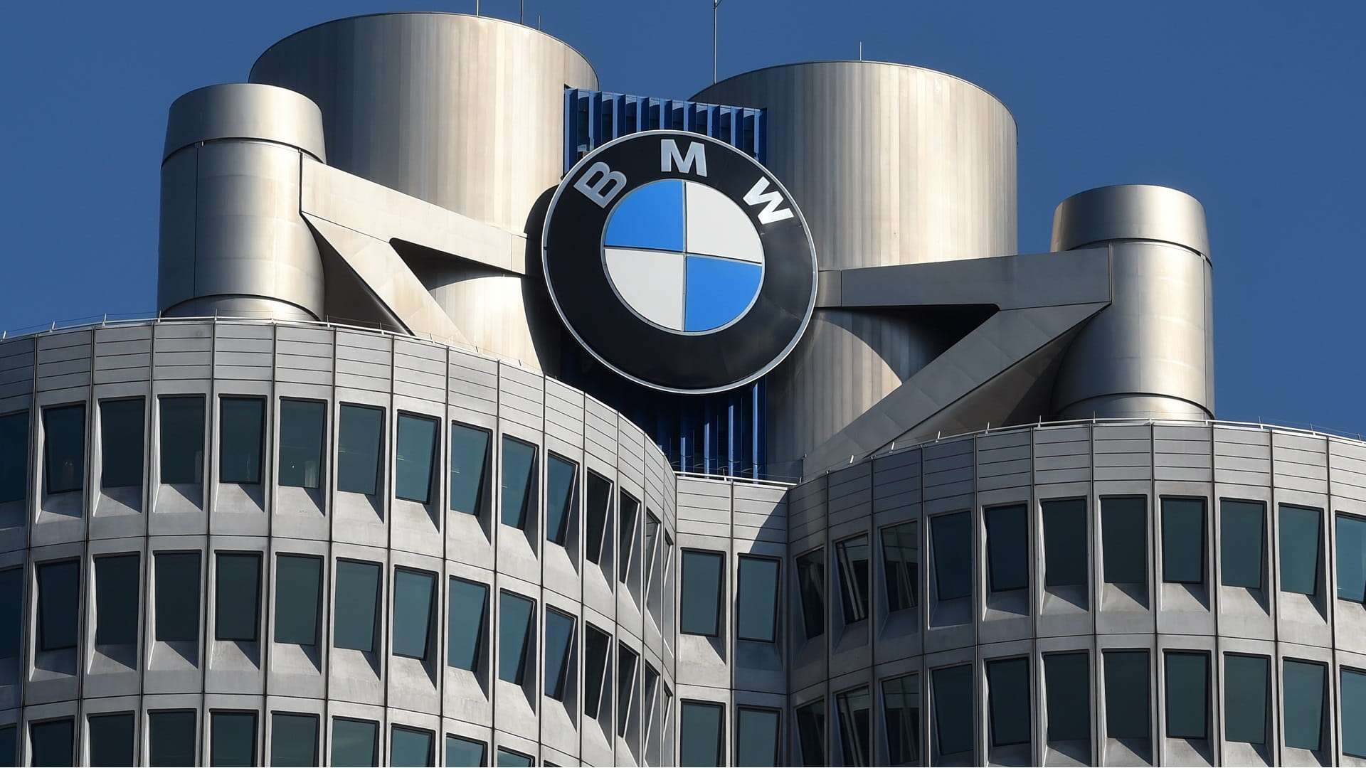 Image for the title: BMW to build electric battery plant at new Hungary site 