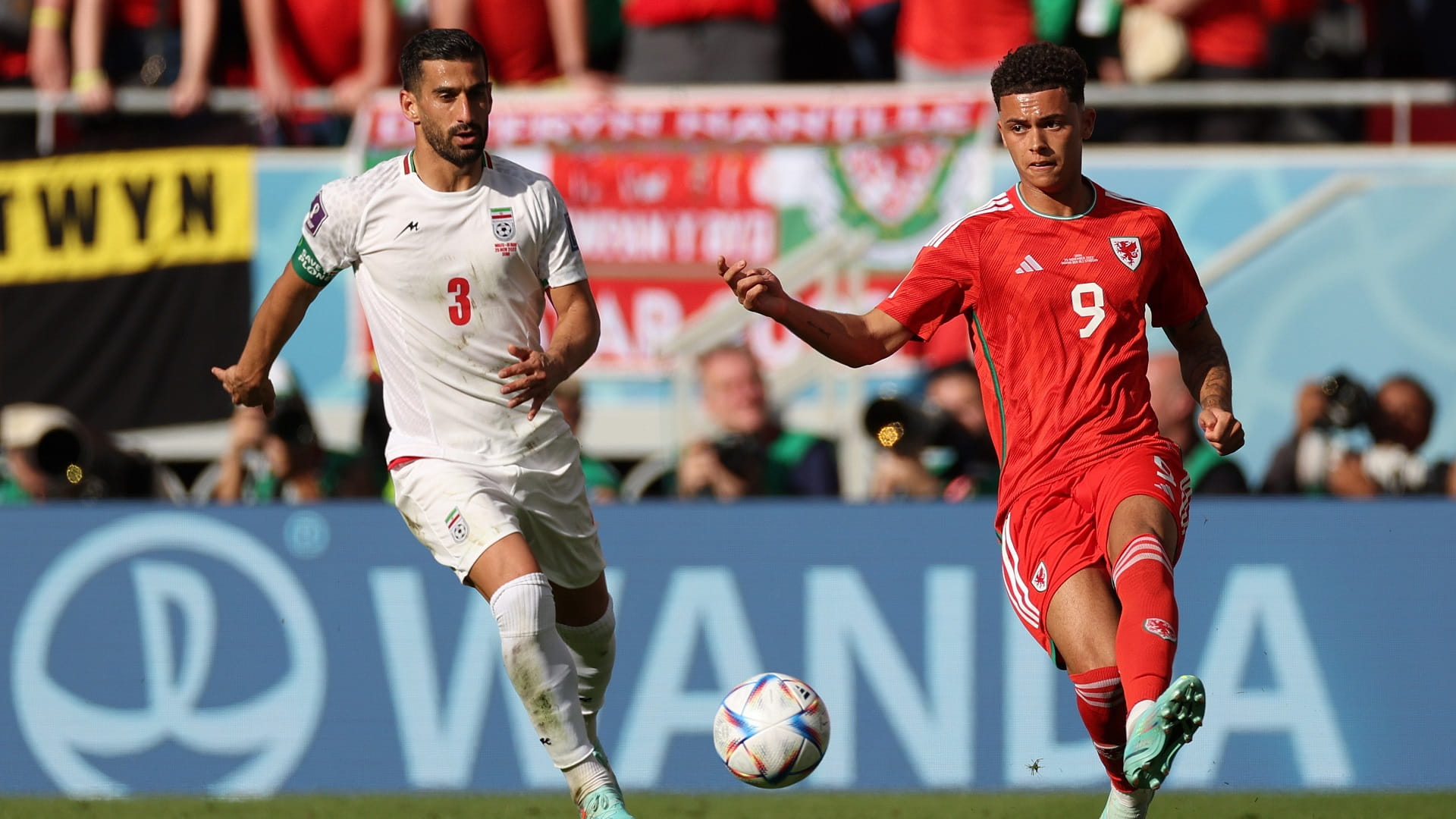 صورة بعنوان: منتخب إيران يقتنص فوزاً قاتلاً من ويلز في منافسات كأس العالم 