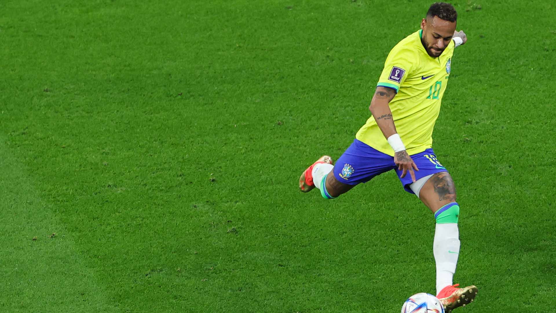 صورة بعنوان: إصابة نيمار تلقي بظلالها على منتخب البرازيل قبل لقاء سويسرا 